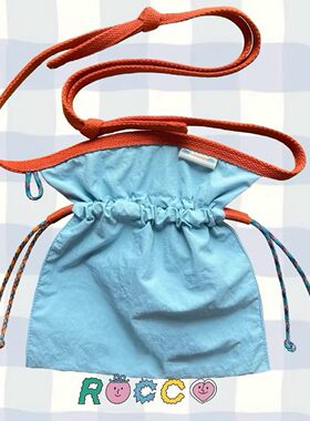 小众设计师品牌抽绳束口斜挎包轻