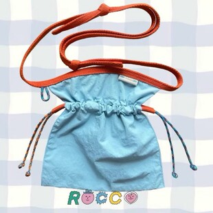 2025新款泰国小众设计师品牌抽绳束口斜挎包轻便百搭随身手机包潮