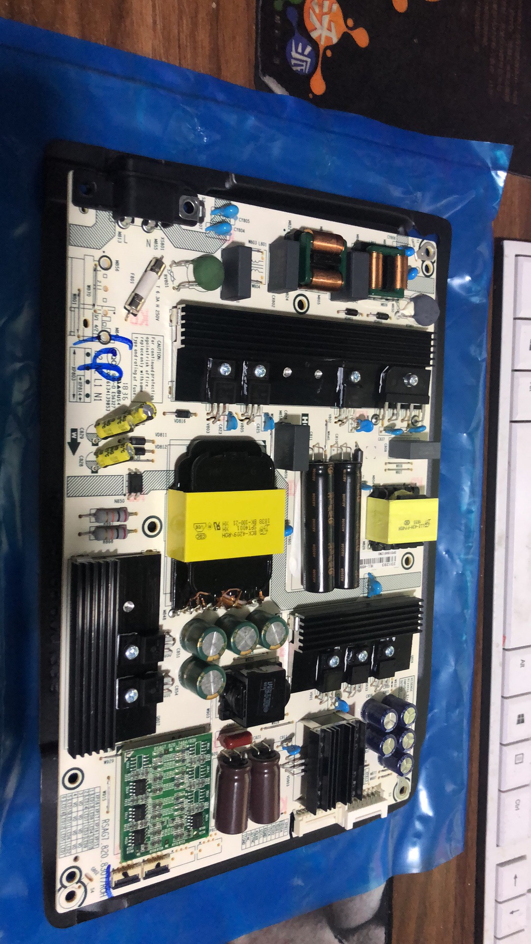 海信H55E75A/H55E72A电源板