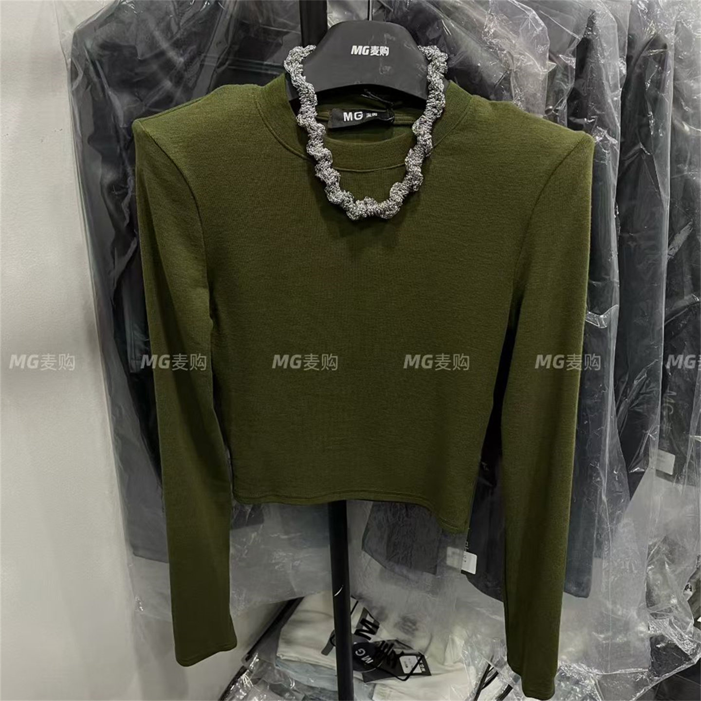 麦购正品2025秋韩版基础款纯色高弹力短款垫肩修身辣妹打底衫T恤t,女装/女士精品,T恤,淘宝优惠券,粉丝福利购,淘宝优惠卷