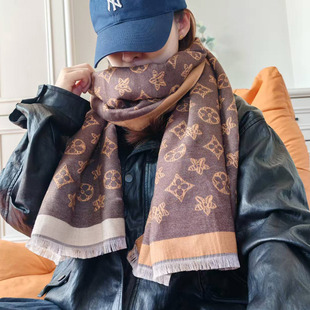 时尚大牌老花围巾女冬季网红高级感双面办公室披肩仿羊绒保暖围脖