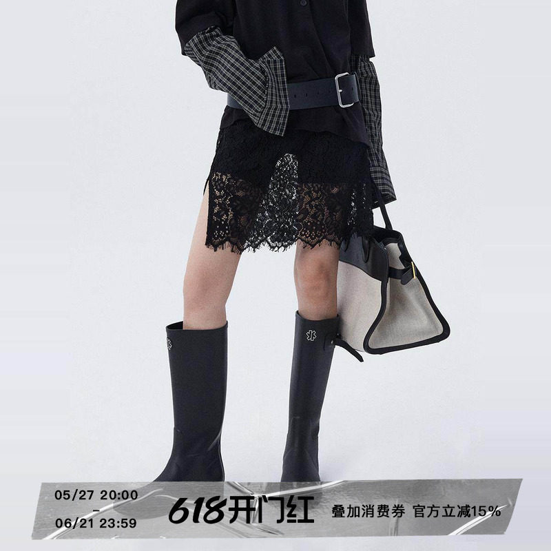 ourhour 睫毛蕾丝 黑色镂空蕾丝单侧开衩短裙 女冬设计感叠穿罩裙