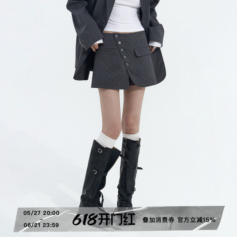 ourhour 摩登氛围感 复古灰红波点排扣斜门襟不对称短裙 女冬裤裙
