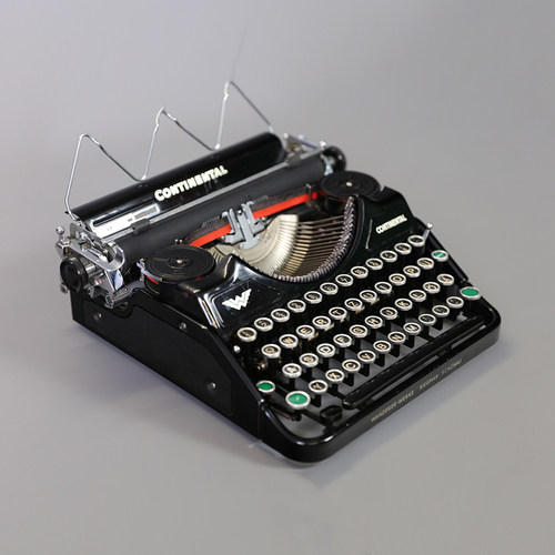 复古打字机continetal