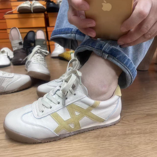 时尚真皮系带阿甘鞋头层牛皮女鞋
