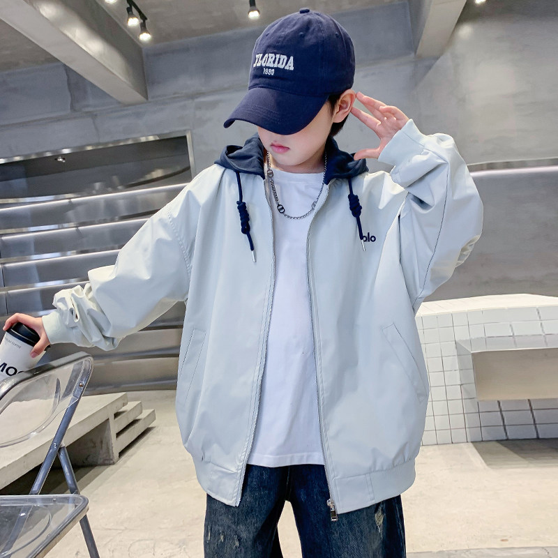 男童连帽外套春季款2026新款洋气中大童春季冲锋衣男孩春装夹克潮