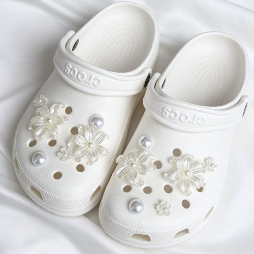 crocs洞洞鞋配饰个性diy高级感水仙花樱花鞋花卡骆驰装饰扣配件