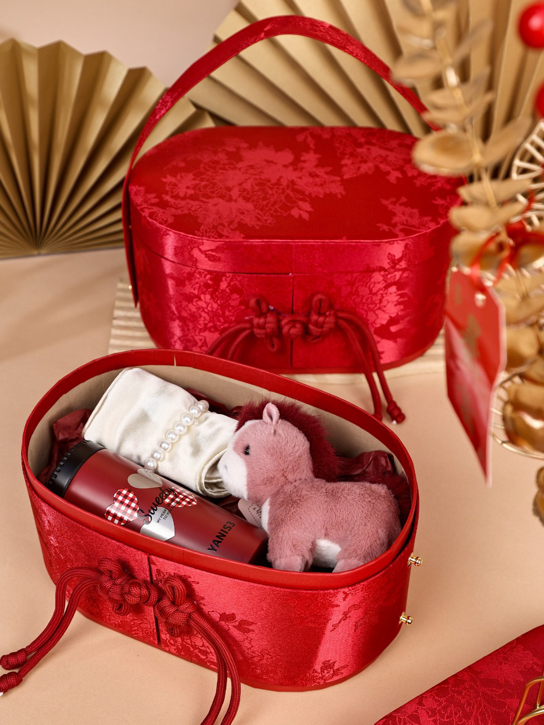 2026马年暴富年会伴手礼喜庆红色新年礼物成品中式实用员工福利