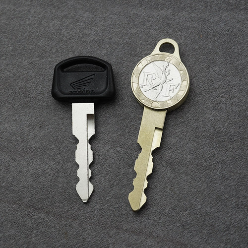 本田幼兽CC110纯铜复古钥匙胚