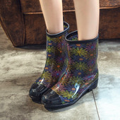 春秋女士时尚 果冻中筒雨靴韩国水鞋 防滑平跟保暖脱卸套鞋 防滑雨鞋