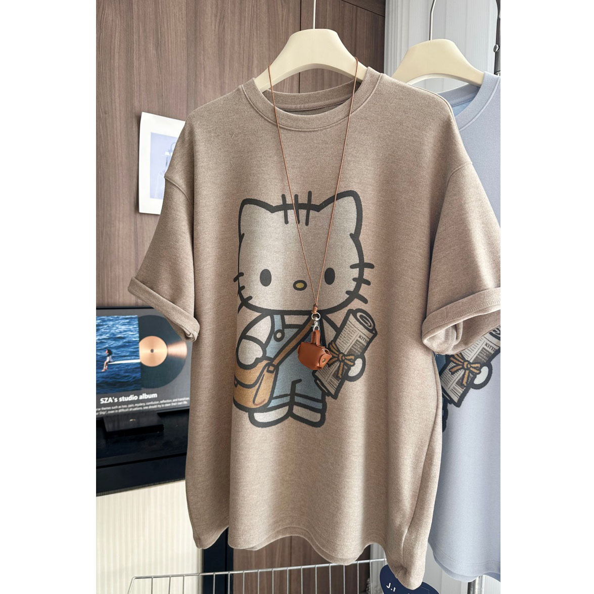 helloKitty印花德绒磨T恤