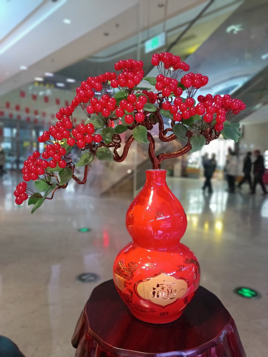 新做一批大号红果硕果累累迎客松摆件 ！福禄平安！鸿运当头！