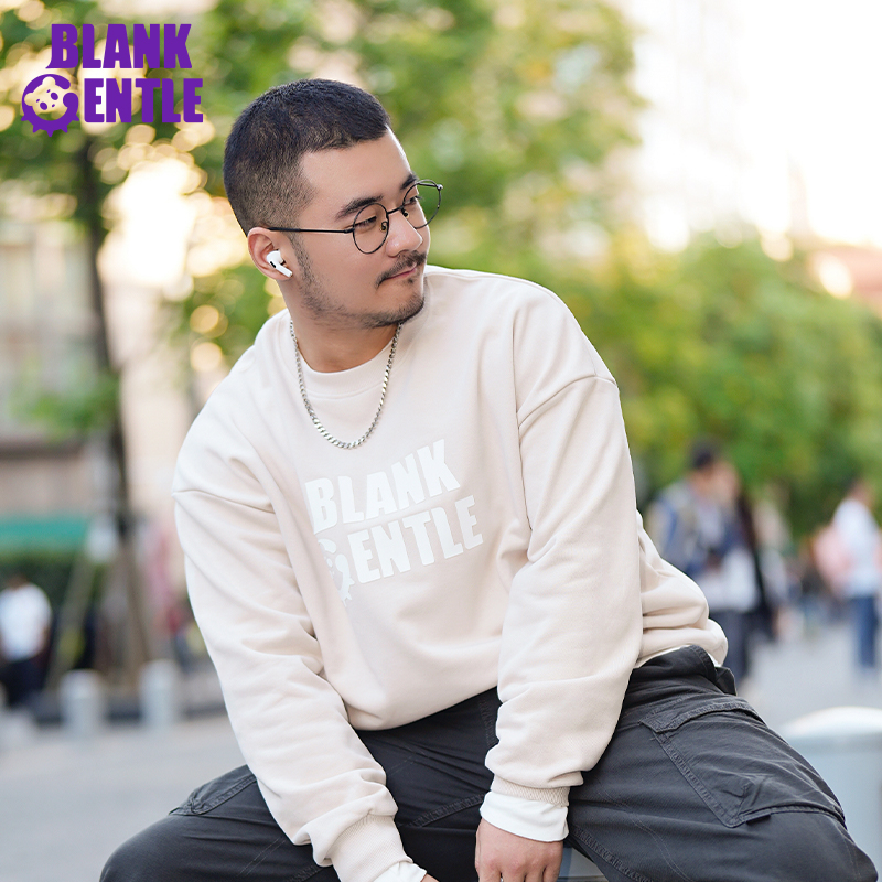 BlankGentle印花奶油灰圆领卫衣大码男生舒适运动休闲风美式校园