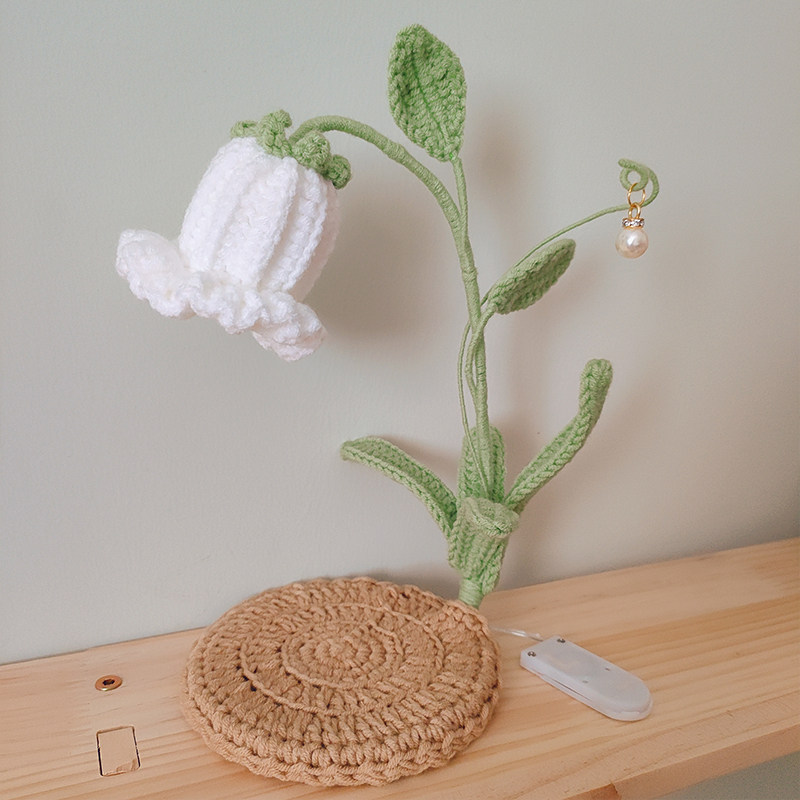 DIY HAND-WOVEN LILY-OF-THE-VALLEY FLOWER NIGHT LIGHT WOOL CROCHET PLUSH FLOWER TABLE LAMP FOR GIRLFRIENDS AND FRIENDS AS A GIFT FINISHED PRODUCT