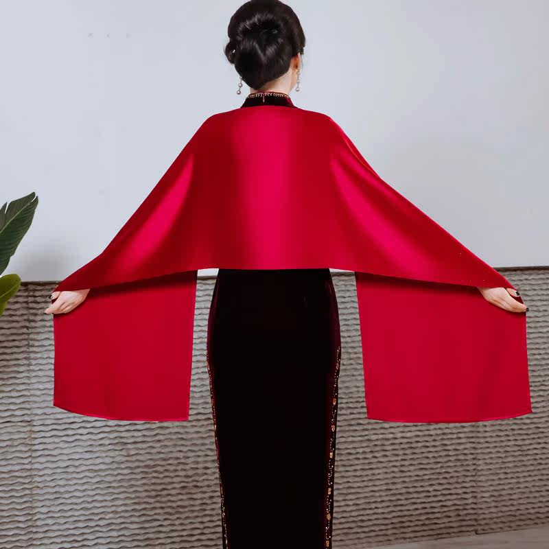 四季烫钻大披肩女红色