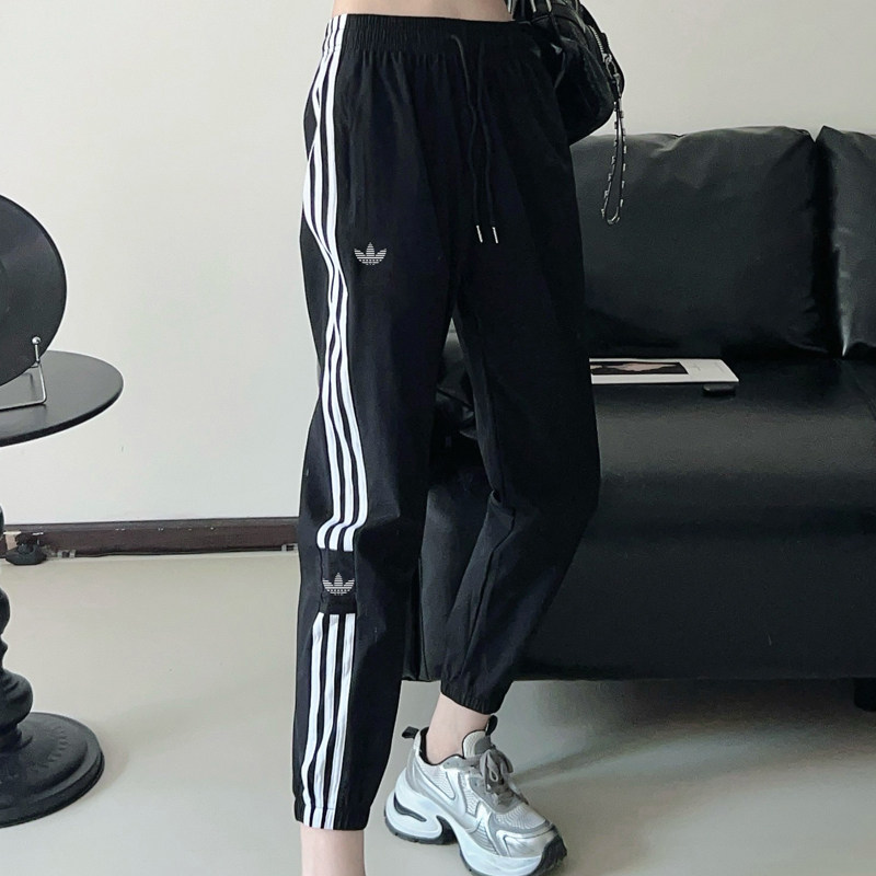 【一折专区】运动裤女夏三条杠情侣跑步休闲刺绣束脚长裤男秀禾服