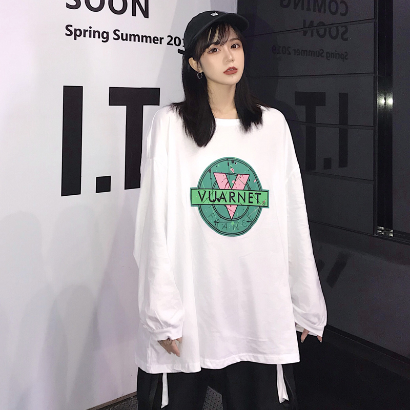 Real time pull frame long sleeve T-shirt for women with loose print Hong Kong Style