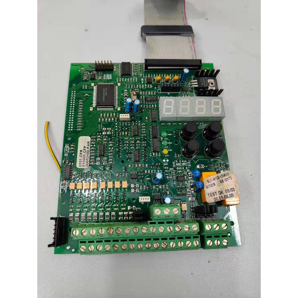 FOXM4T008XB1变频器主板控制板SL1-A102-1D