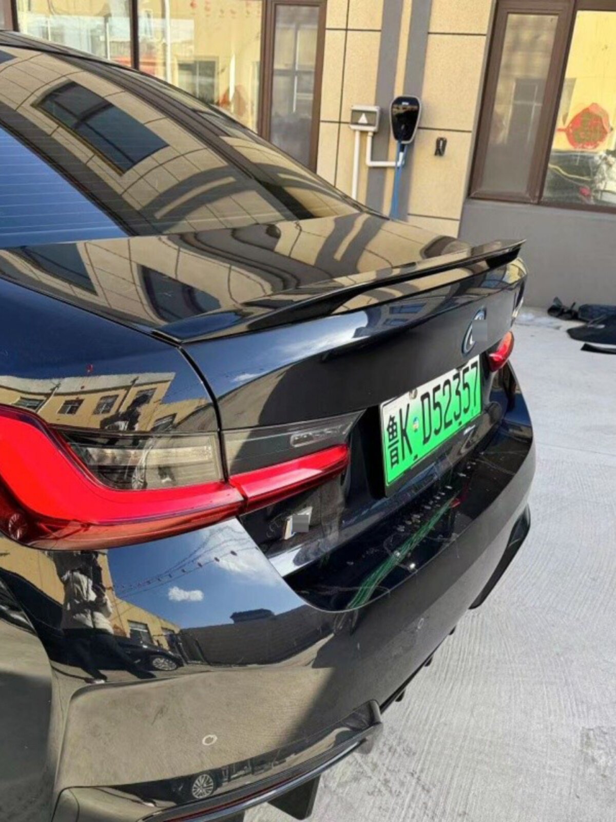 20-24 BMW I3 미드 그리드 리어 윙 리어 립 프론트 셔블 BLACK WARRIOR 수정 외관 블랙 휠에 적합
