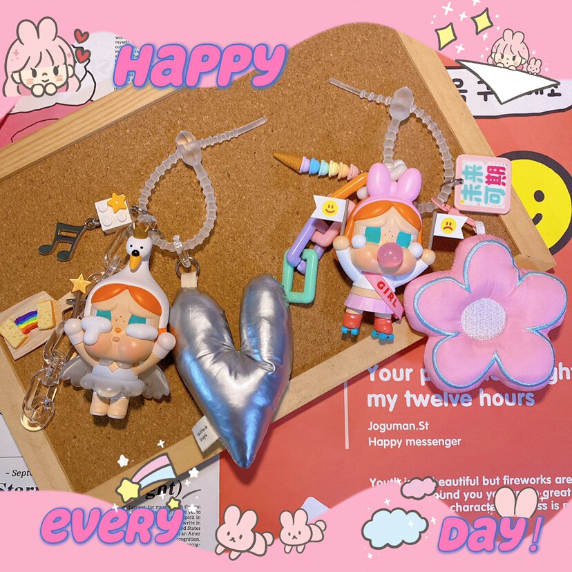 正版泡泡玛特新品crybaby哭娃巡游系列可爱钥匙包包挂件礼物包邮