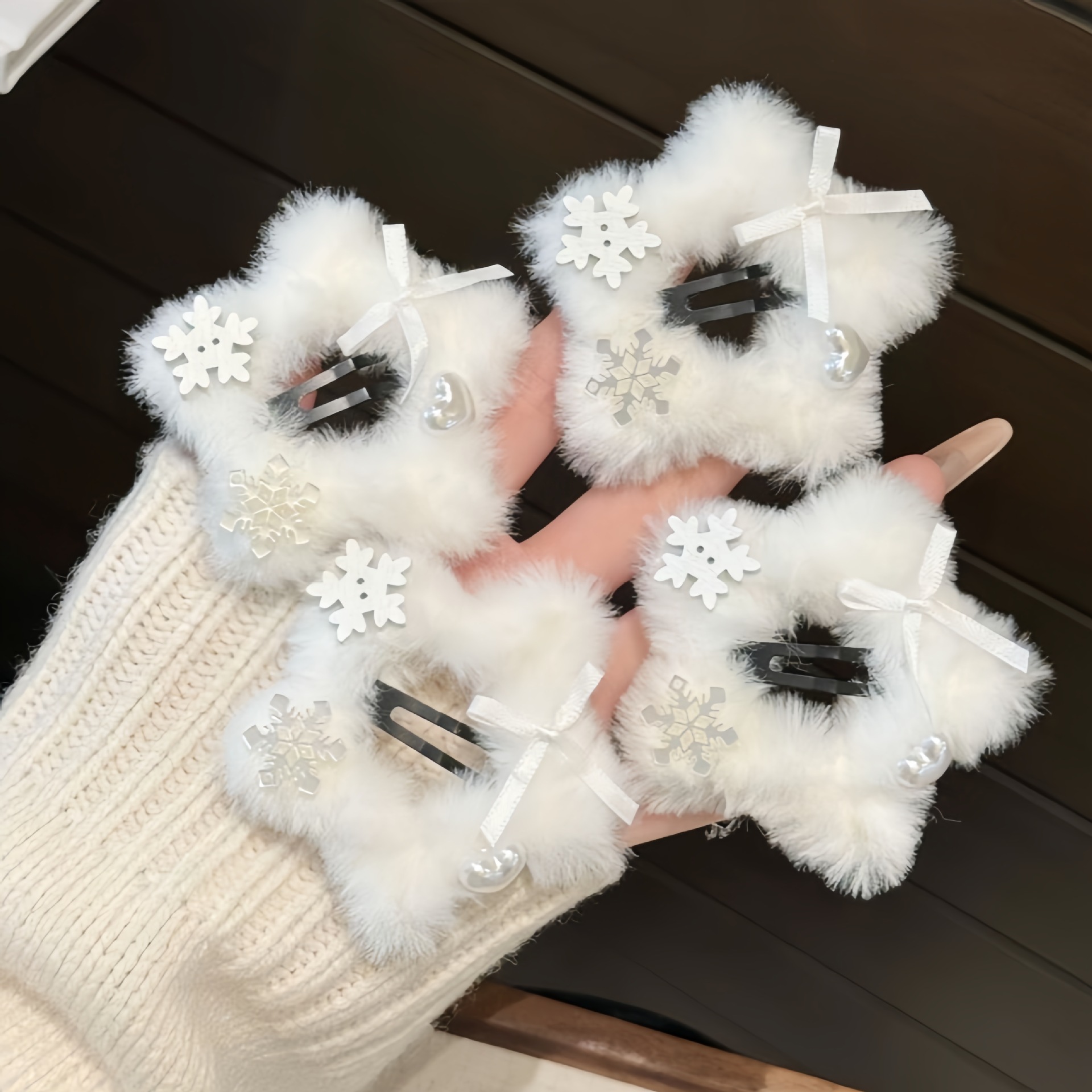 冬日氛围感纯白雪花五角星星毛绒绒BB夹可爱甜美侧边边夹刘海夹女