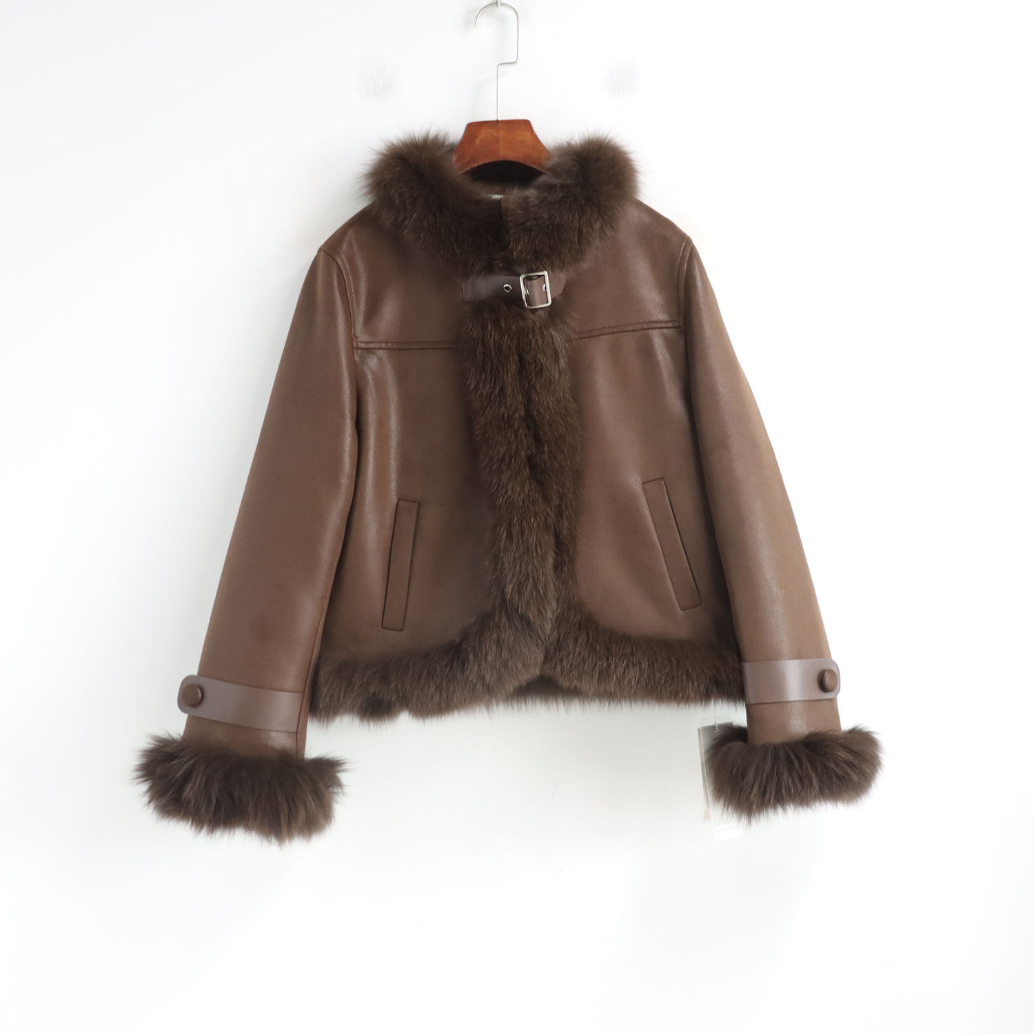 依好PLN-24756时尚毛领气质保暖鸭绒皮草外套2025冬装女商场同款