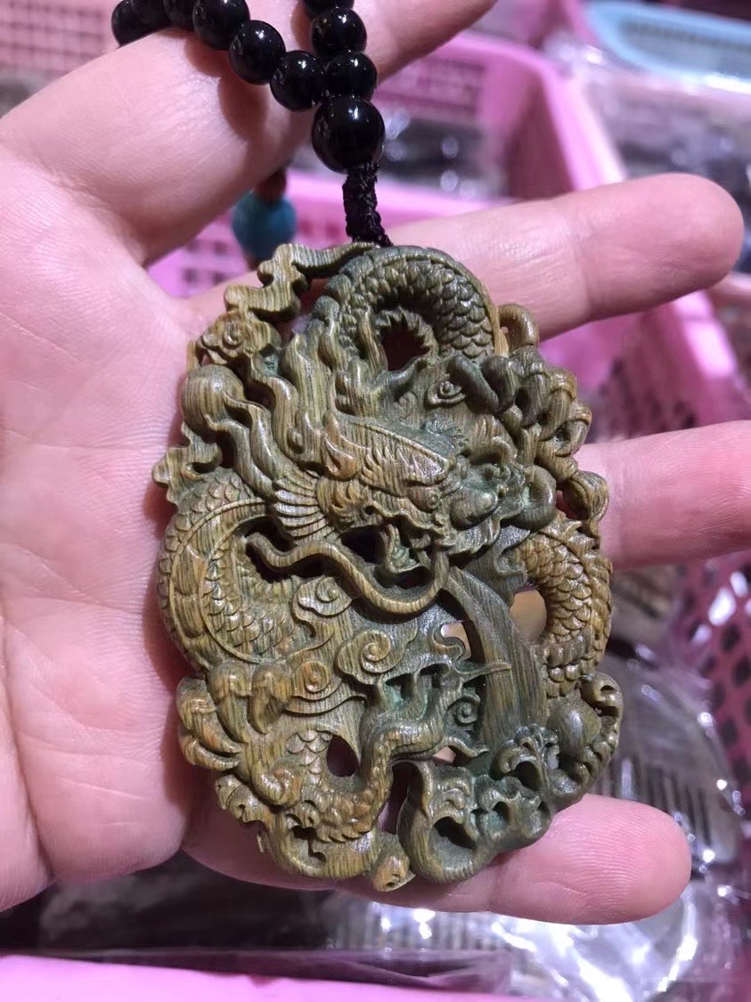 绿檀木手链龙牌手把件