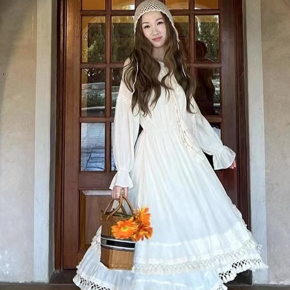 新款秋装蛋糕长袖连衣裙仙女裙韩版收腰显瘦百搭白色女法式连衣裙