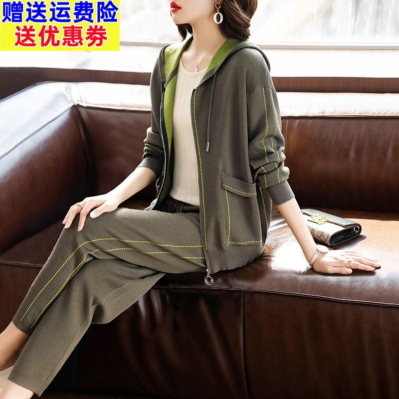 中年妈妈春装运动服套装2026新款休闲厚棉外套中老年女春秋两件套