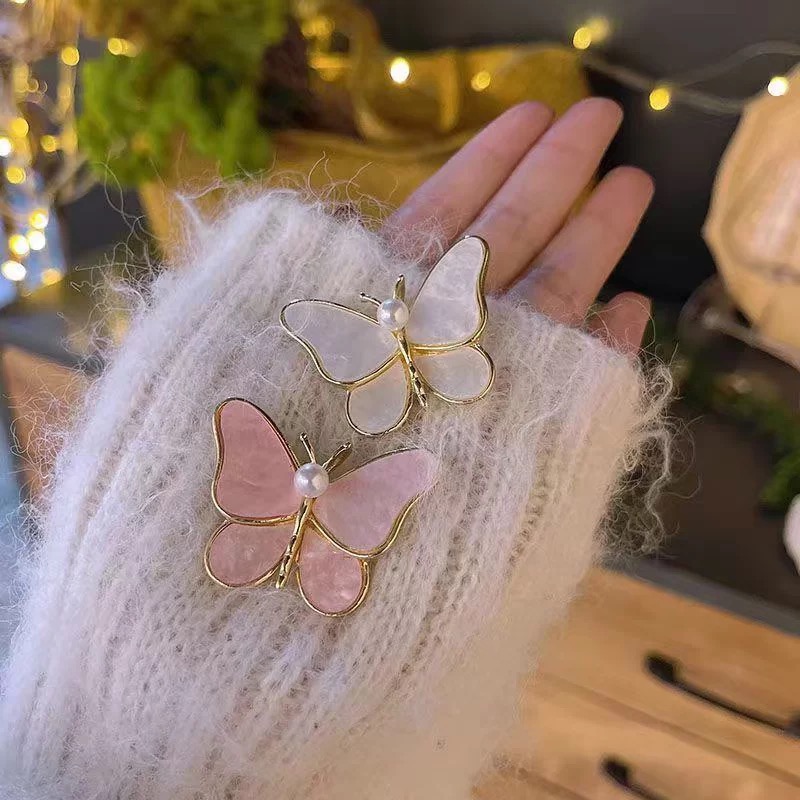 蝴蝶胸针女高级甜美珍珠别针精致时尚胸花女高档百搭气质西装配饰