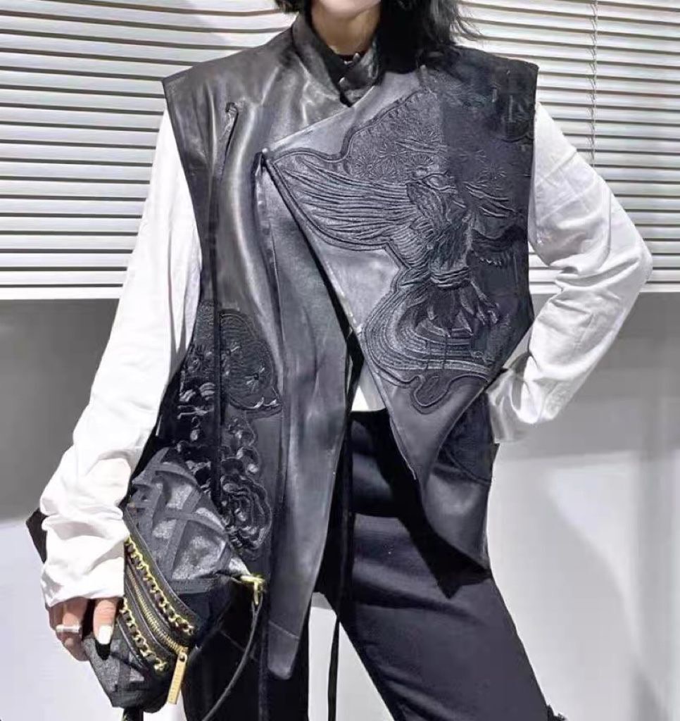 真皮绵羊皮中式马甲外套女秋冬新款国潮复古重工白鹤刺绣系带上衣