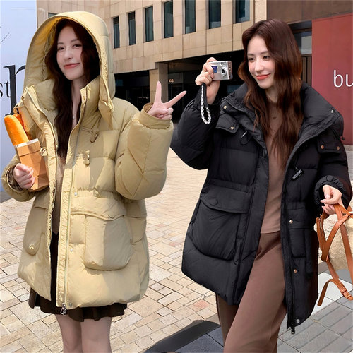 200斤大码羽绒服女短款收腰外套