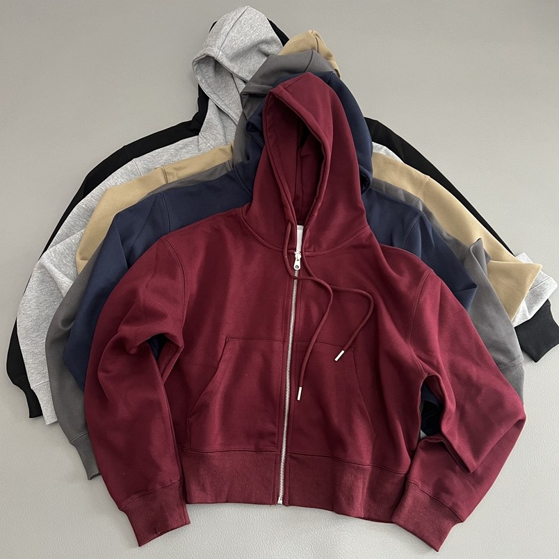 简约运动风连帽拉链卫衣