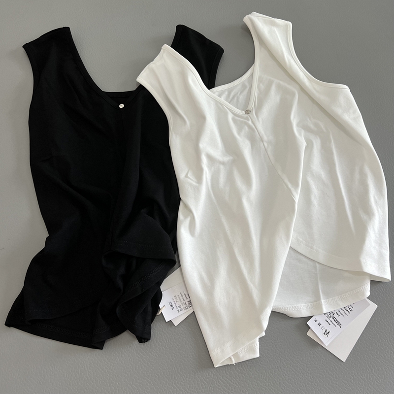 金属扣两面穿套头休闲风背心