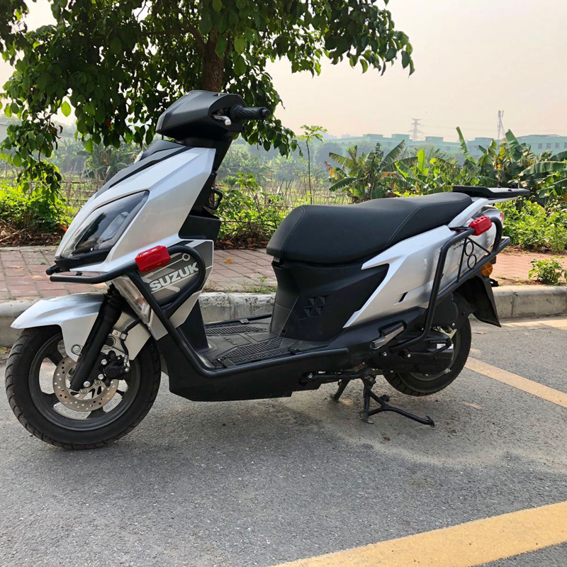 UY125T保险杠护杠防撞杠保护杠