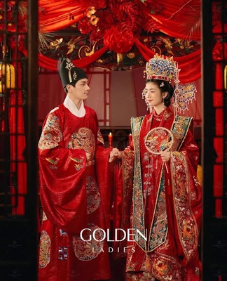 婚服出租明制婚礼重工凤冠霞帔