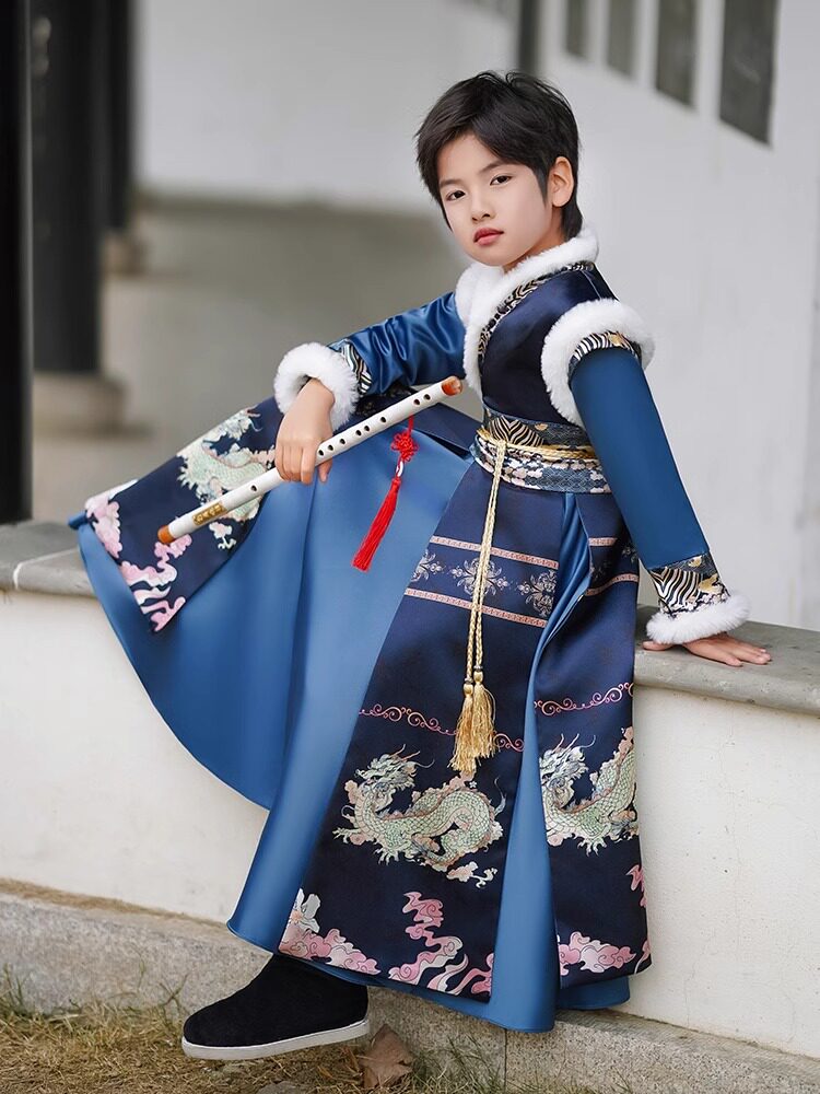 儿童冬款汉服，公子哥少爷古装