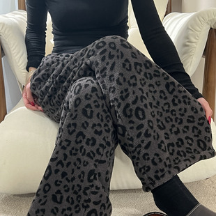 豹纹雪莉绒睡裤女冬季长裤加厚保暖珊瑚绒家居裤宽松直筒休闲裤26