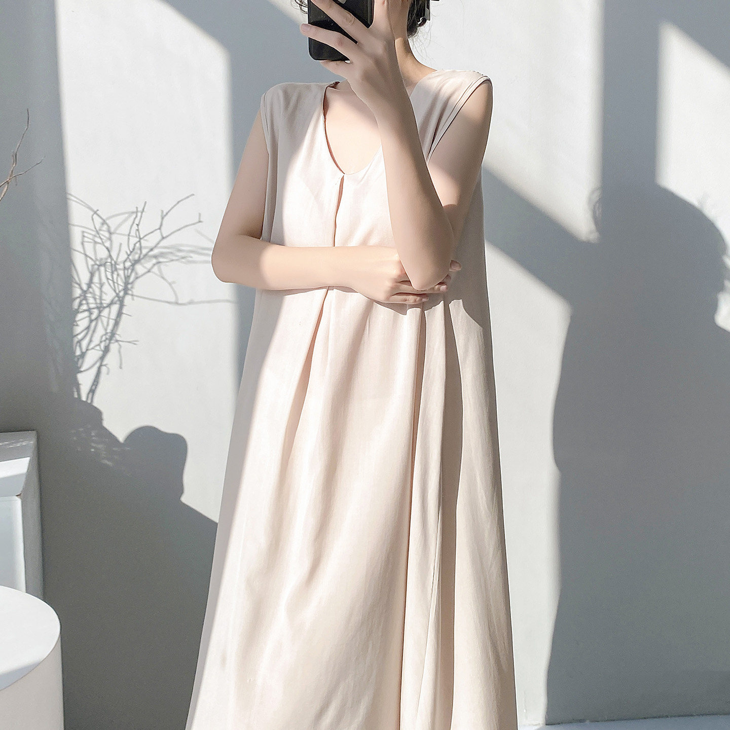 简约无袖棉绸睡裙女夏季薄款自带胸垫家居服可外穿防凸点度假长裙