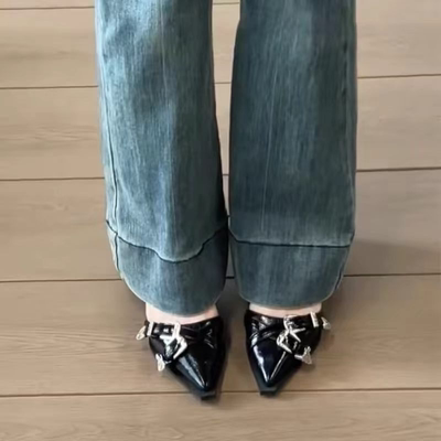 尖头单鞋女配裙子粗跟玛丽珍鞋2026新款春夏中跟高跟鞋法式小皮鞋