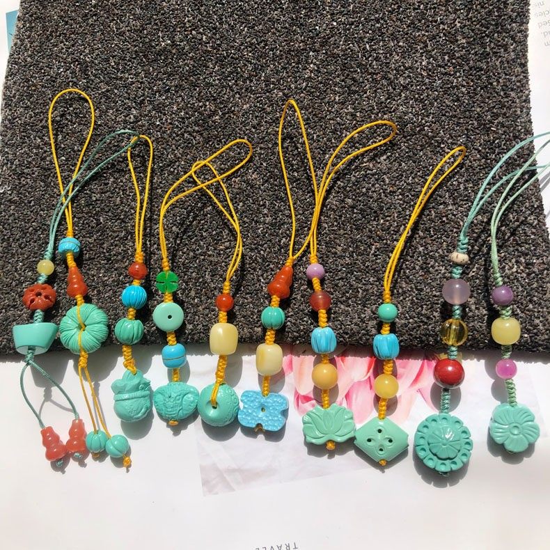 绿松石钥匙扣手机挂件 包包挂件 蜜蜡南红文玩小车挂 配饰