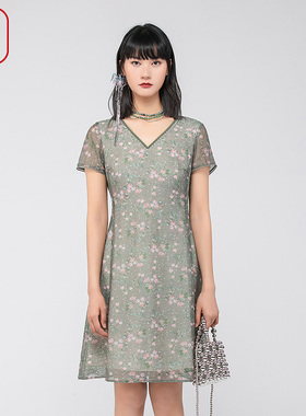 FISHING女装连衣裙2024新款女夏季印花V领修身休闲长裙子FGGB0021