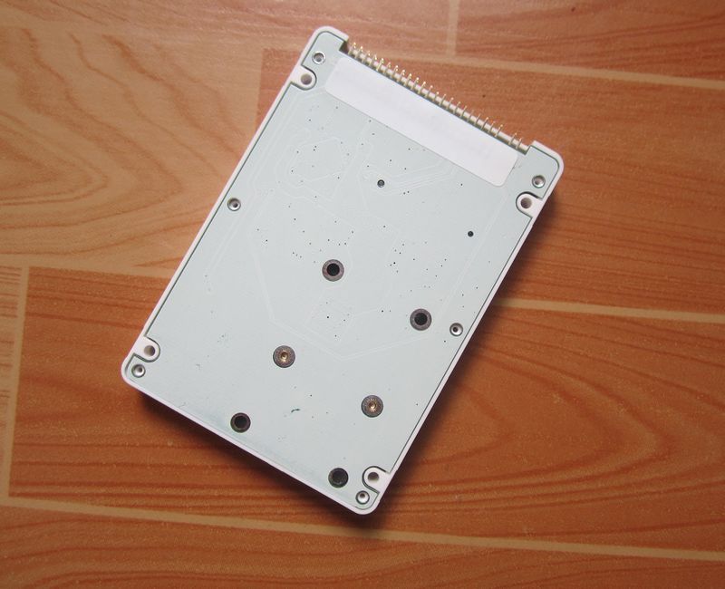 2.5寸 并口 16G 32G 64G 128G IDE 固态硬盘 SSD