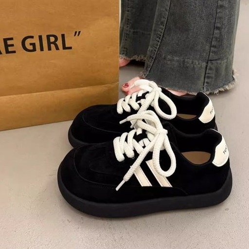 爆款百搭小众厚底板鞋女秋季德训鞋2025新款面包鞋轻便休闲运动鞋