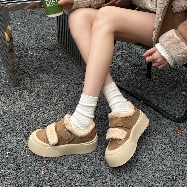 首谷同款2025新款加绒厚底棉鞋女冬季羊羔毛魔术贴大头轻便增高面