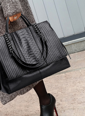 鳄鱼纹大包女链条单肩包百搭洋气手提大容量托特包轻奢通勤公文包