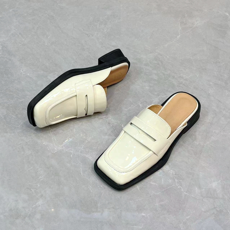 真皮包头英伦风夏季拖鞋粗跟舒适百搭漆皮穆勒鞋XFM9016