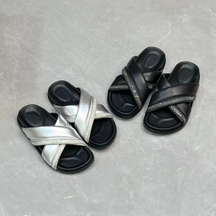 新款夏季真皮交叉烫钻凉拖鞋平底外穿沙滩休闲半拖日常百搭女拖