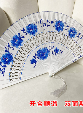 7寸大红色白色青花双面旗袍扇木扇舞台表演古典走秀西班牙咏春扇