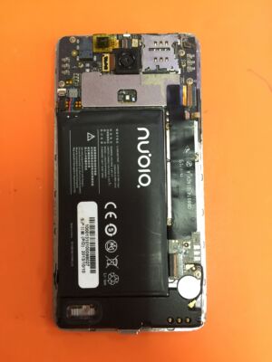 中兴努比亚z5屏幕总成主板排线